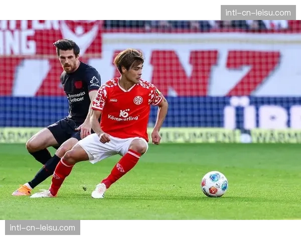 勒沃库森2-0轻取美因茨，继续稳居积分榜次席